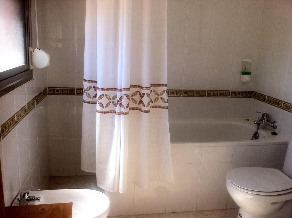 Hostal Madrid Paris Buitrago del Lozoya Phòng bức ảnh